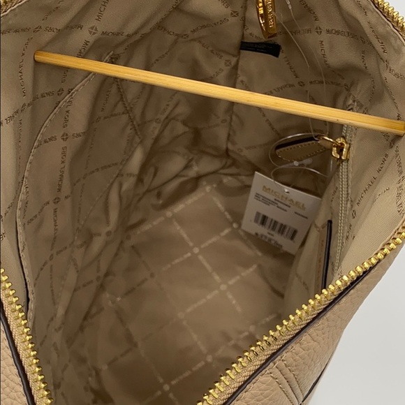 MICHAEL KORS BROOKE MEDIUM BUCKET MESSENGER - Picture 11 of 16